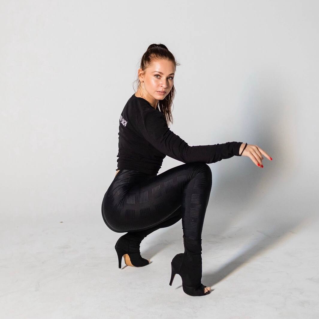 Хай хилс  (High Heels)